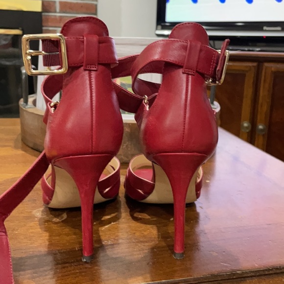 Red sandals - Picture 4 of 5